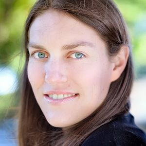 Meet your Posher, Ellen b.